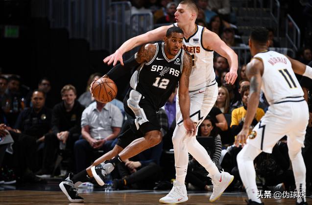  穆雷末节21分马刺逆转火箭  